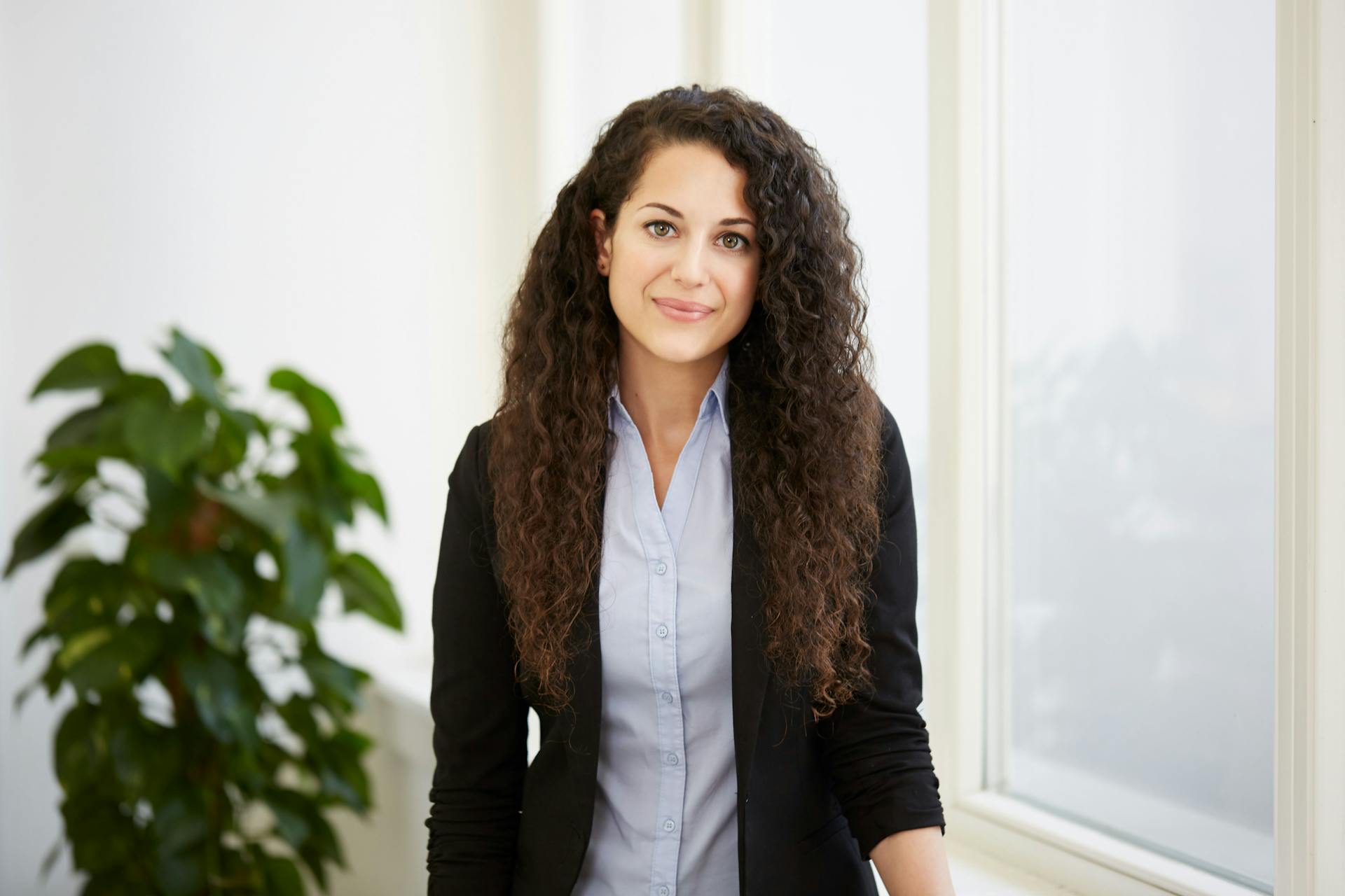 Leyla Farahmandnia strengthens the SVLAW team as an attorney